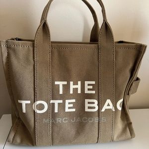 Marc Jacobs small tote bag